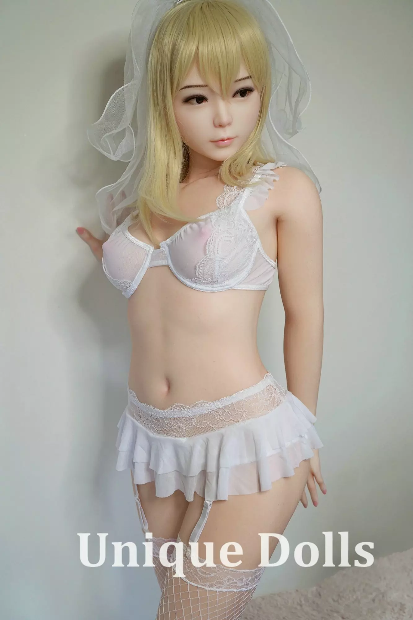 Piper Full Platinum Silicone-150cm Akira with small breasts