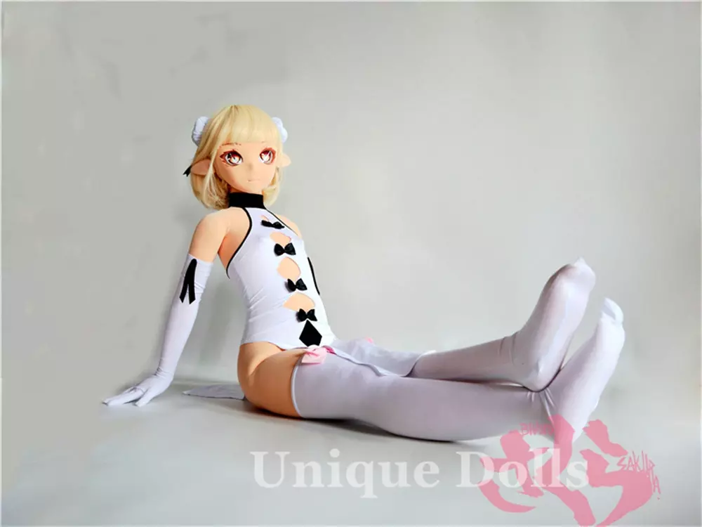 135cm Flat Chest Anime Doll Lisa